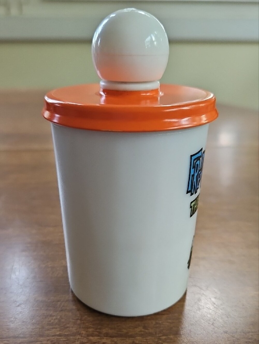 VTG 1969 Avon Freddy the Frog Milk Glass Bubble Bath Mug & Lid - Picture 7 of 9